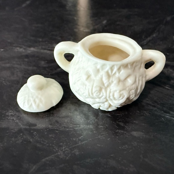 FLORAL FANTASY Eight Piece Miniature Tea Set - Picture 12 of 16